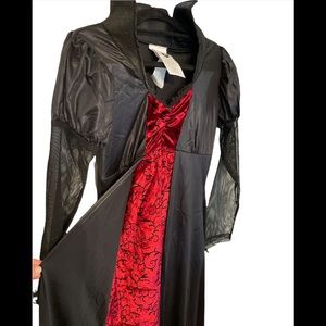 Halloween Adult Women’s Gothic Vampire Costume